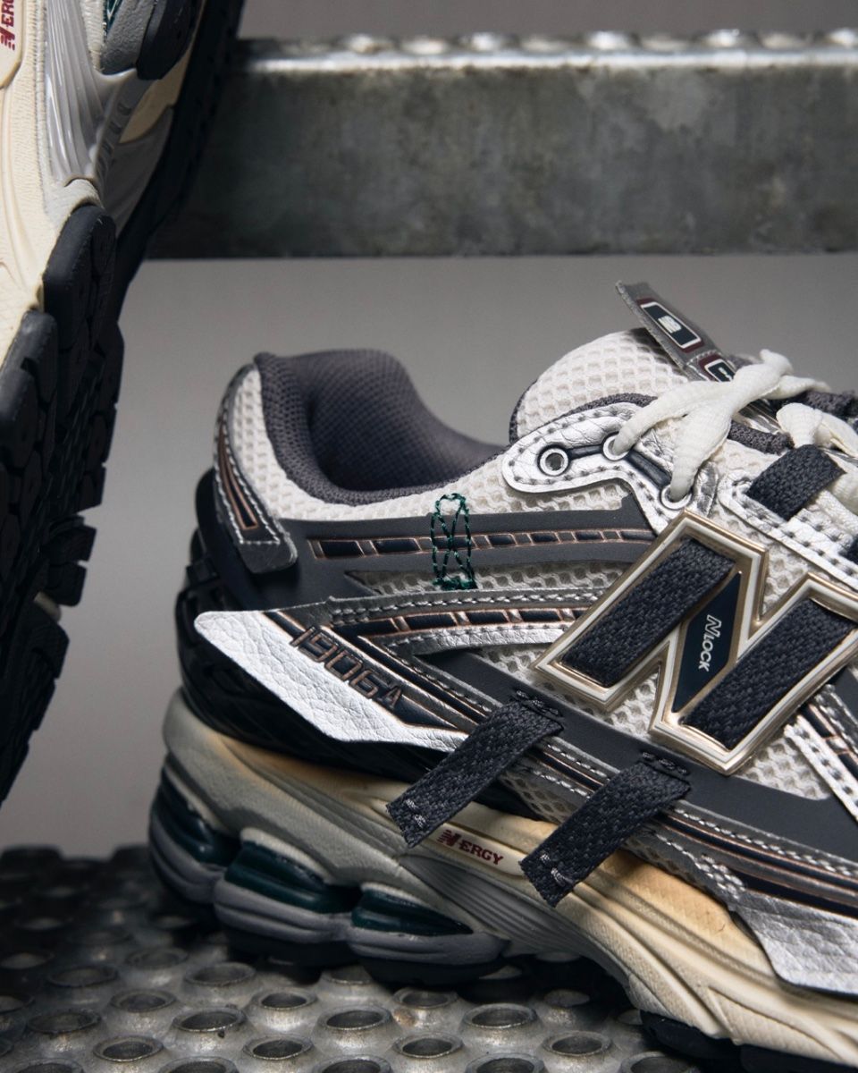 New Balance 1906A Silver