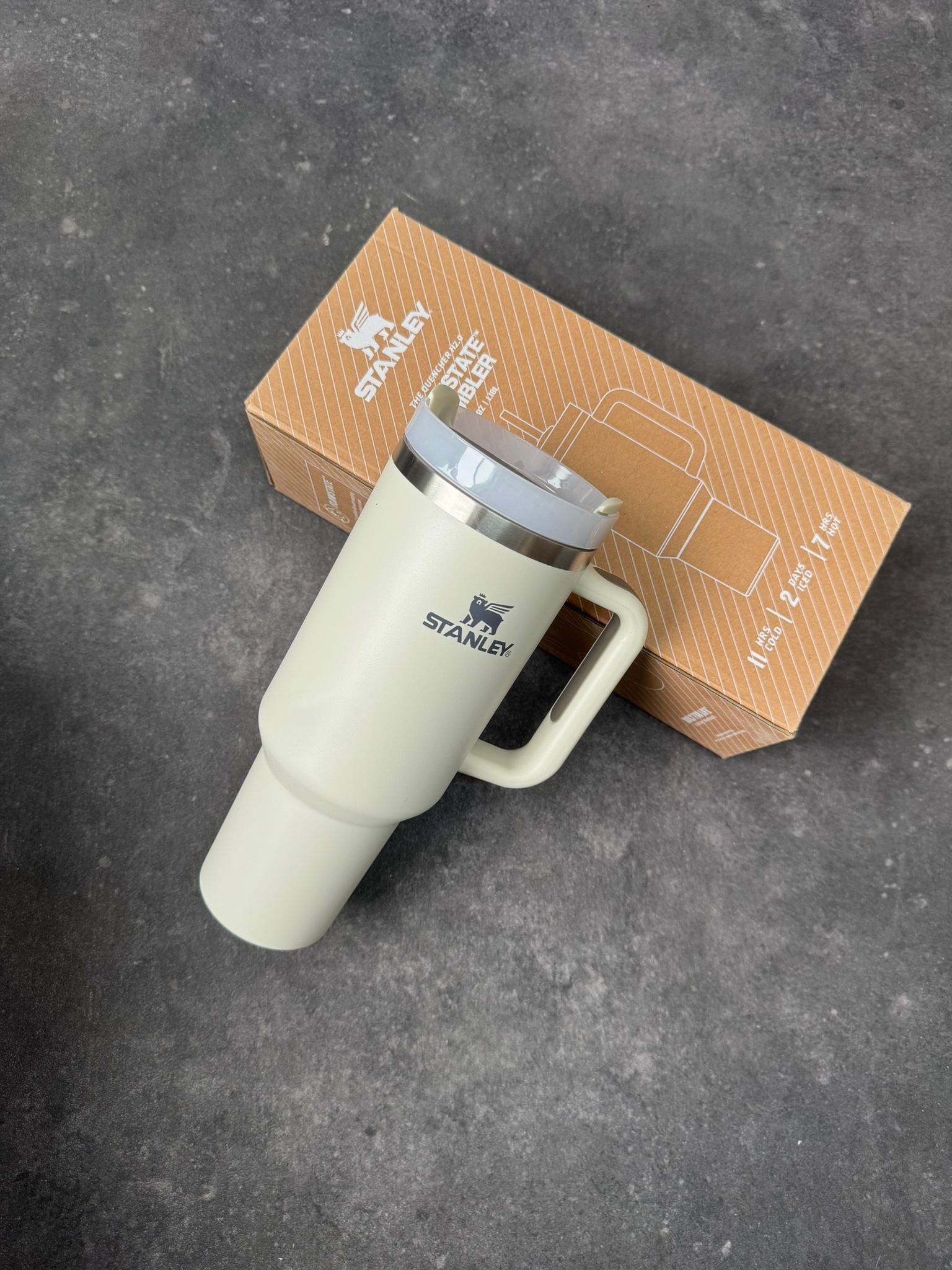 Stanley Termos 1.18L "Krem Original"