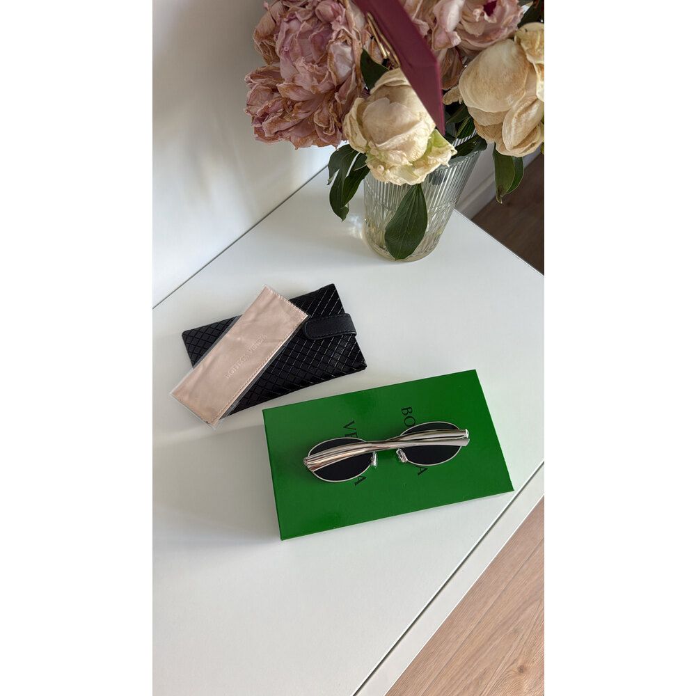 Bottega Veneta Silver  ( Premium )