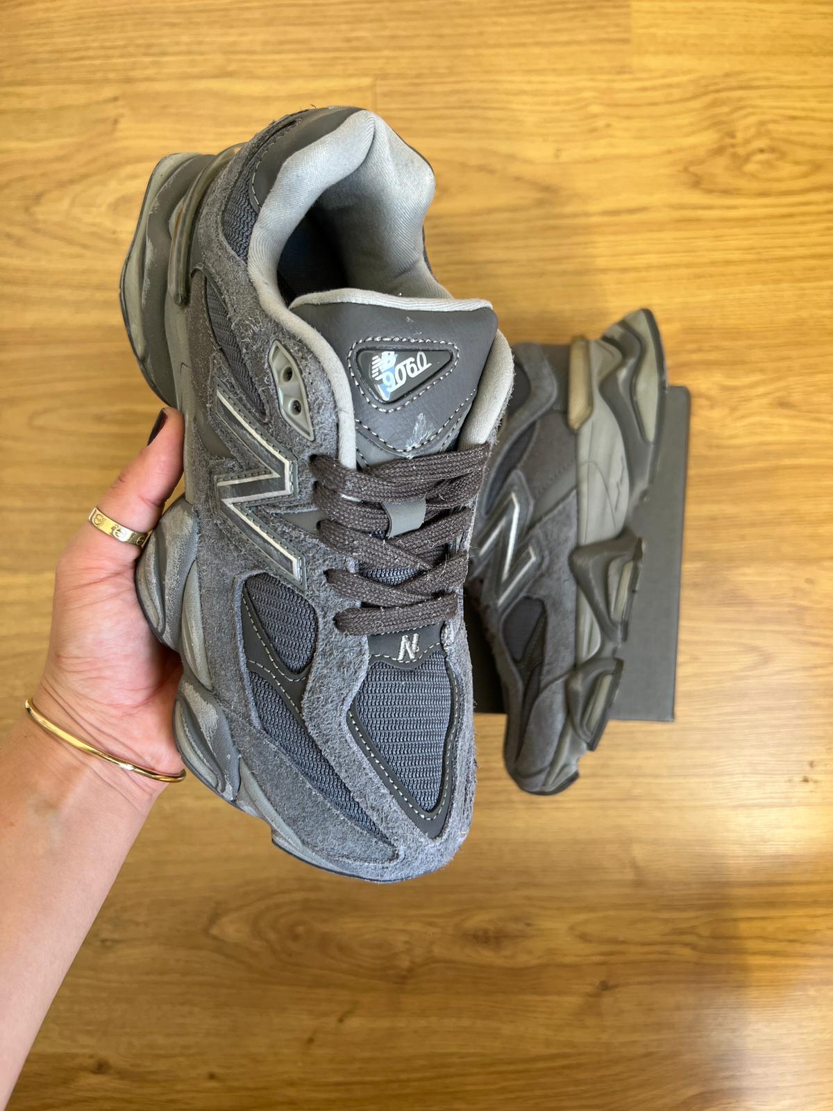 New Balance 9060 Füme New ( Dar Kalıp )