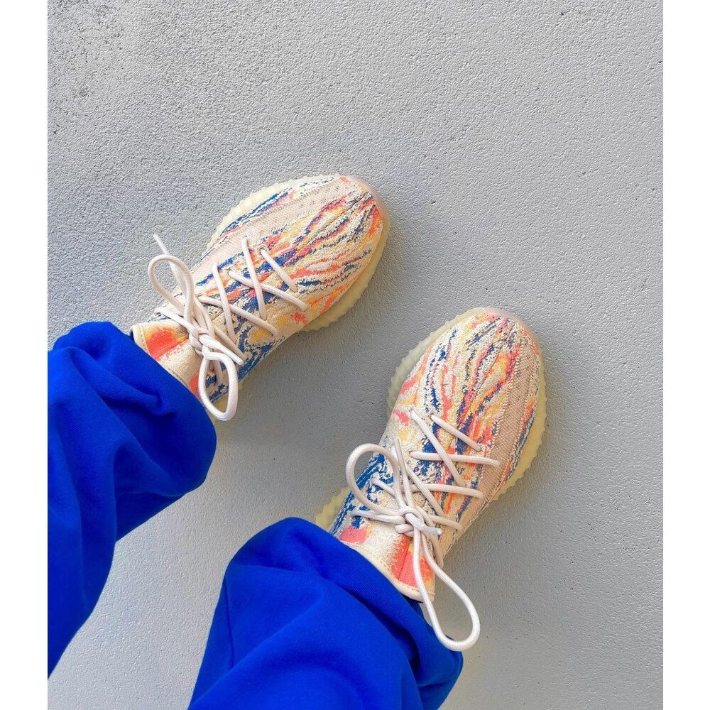 Yeezy 350 V2 Ash Cream