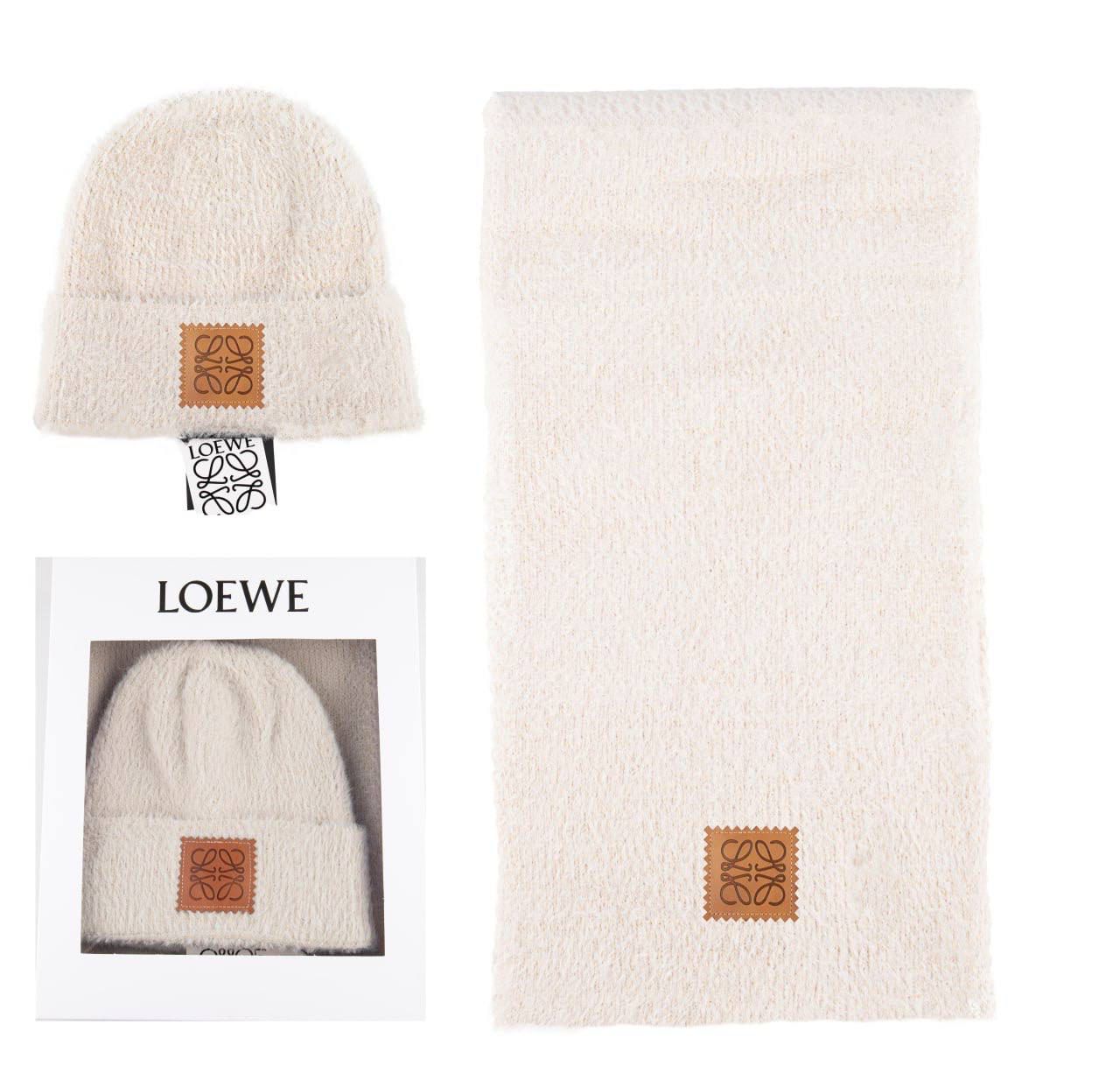 Loewe Bere Ve Atkı Takımı - Krem