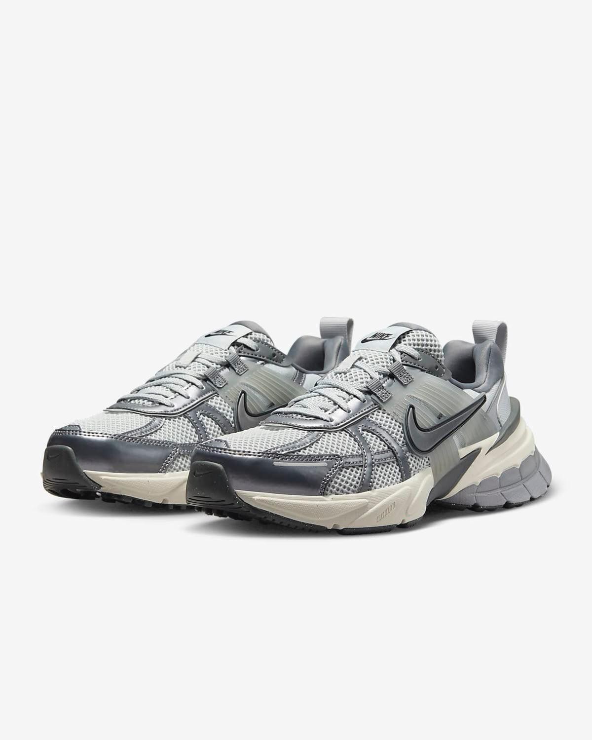 Nike V2K Run Metalik Gri