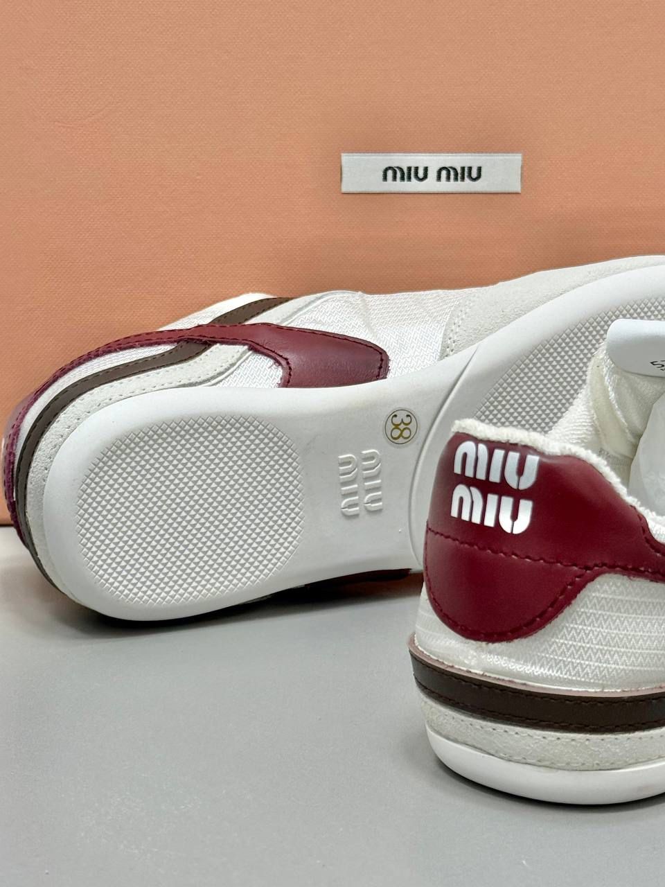 Miu Miu Women White-Bordo