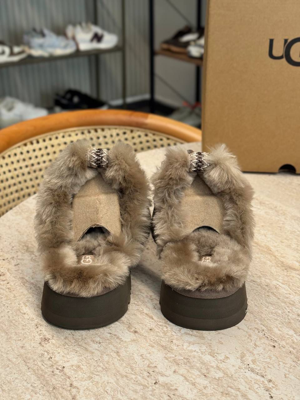 UGG DİSQUETTE ALPINE SLİPPER  İMPORTED ( Dar Kalıp )