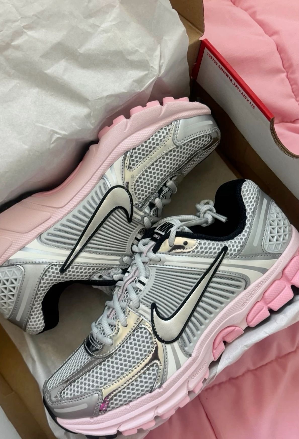Nike Zoom Vomero Pink 