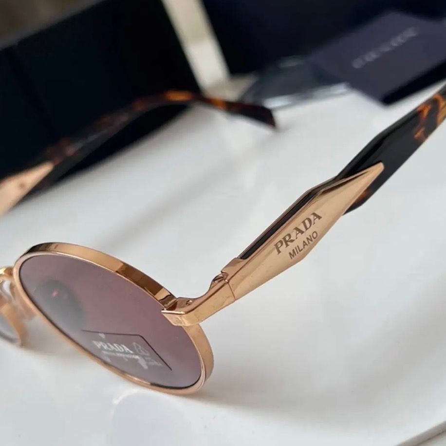 Prada Oval Purple Brown
