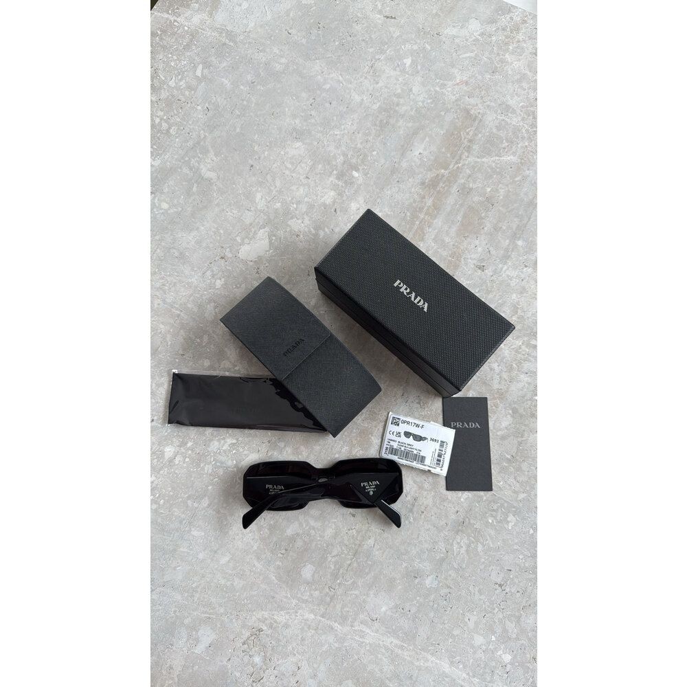 Prada Black ( premium )
