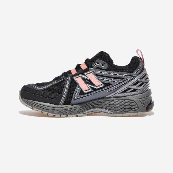 New Balance 1906 Black Pink
