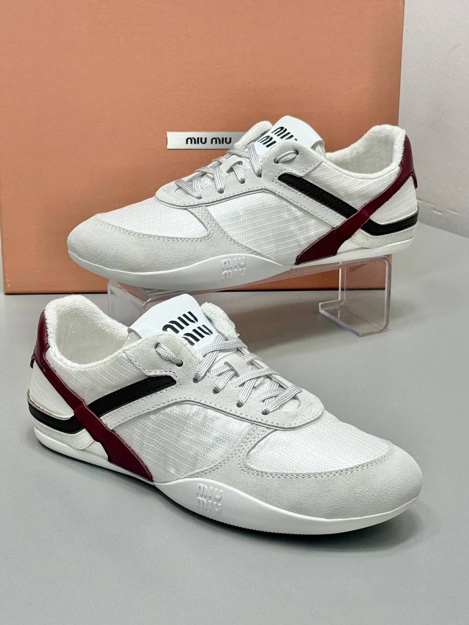 Miu Miu Women White-Bordo