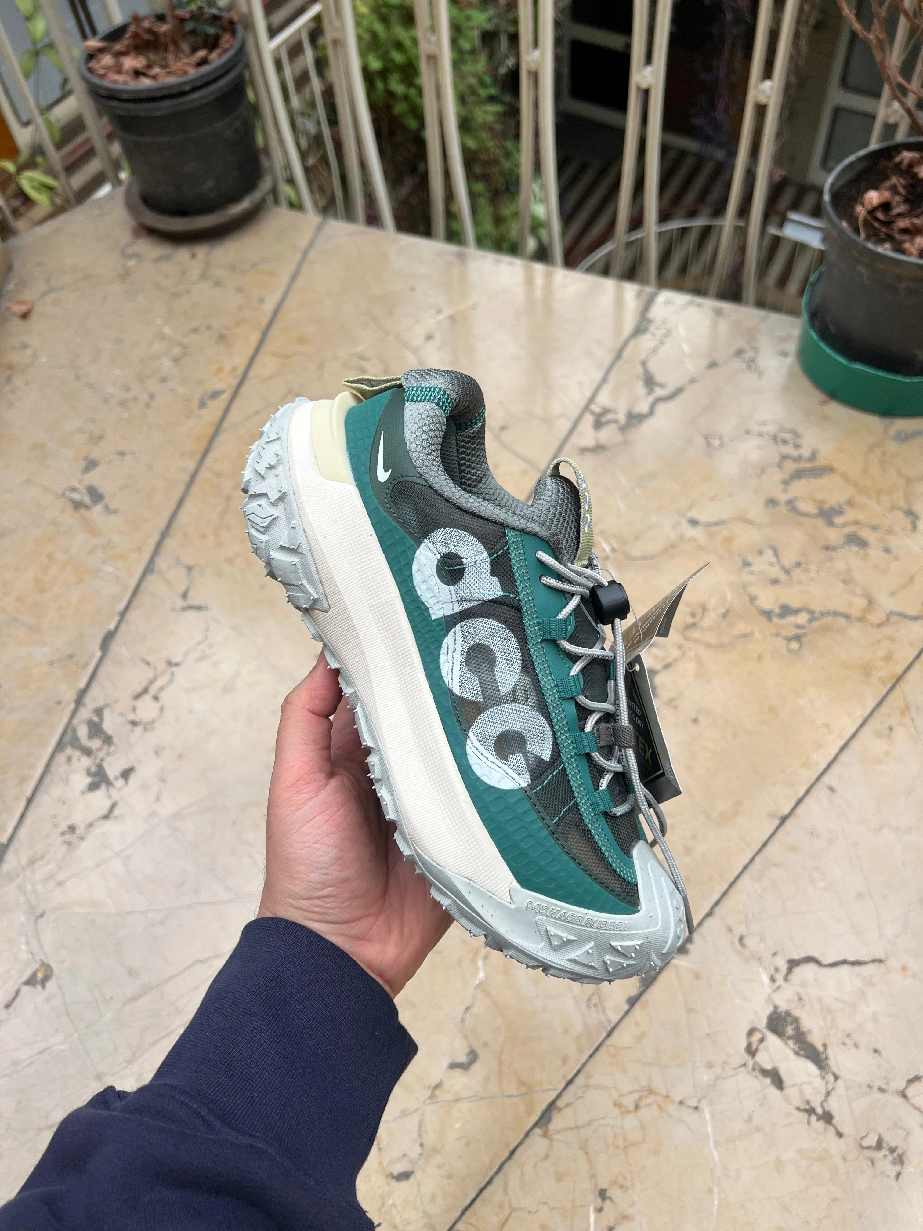 Nike ACG Mountain Fly 2 Low Bicoastal Vintage Green