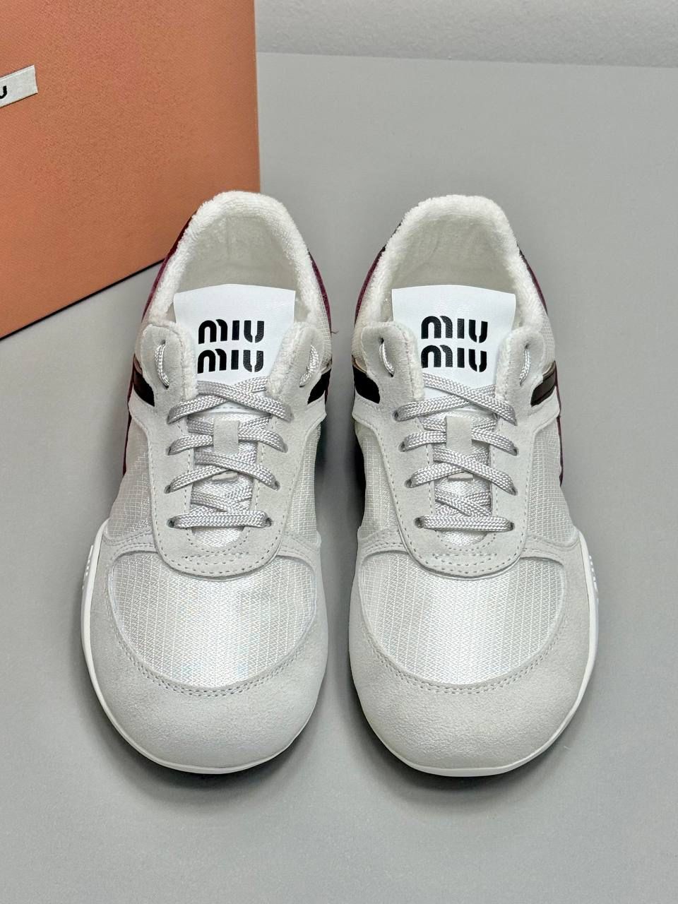 Miu Miu Women White-Bordo