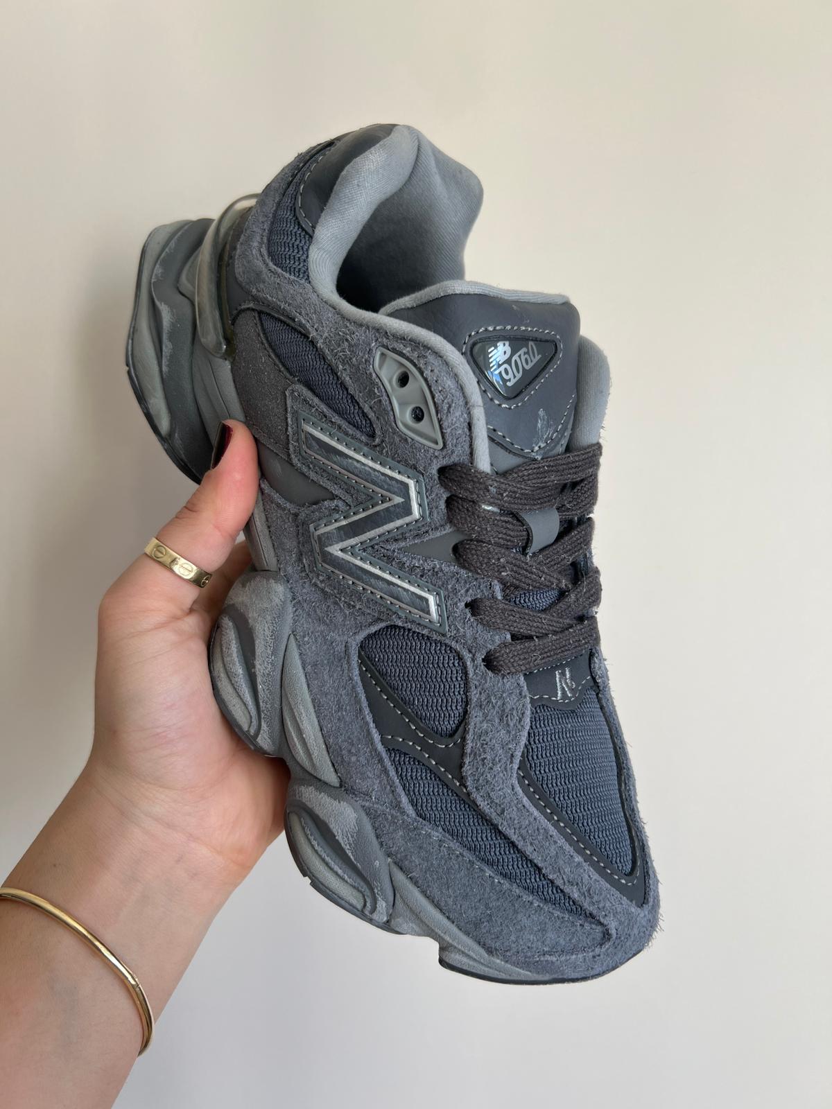 New Balance 9060 Füme New ( Dar Kalıp )