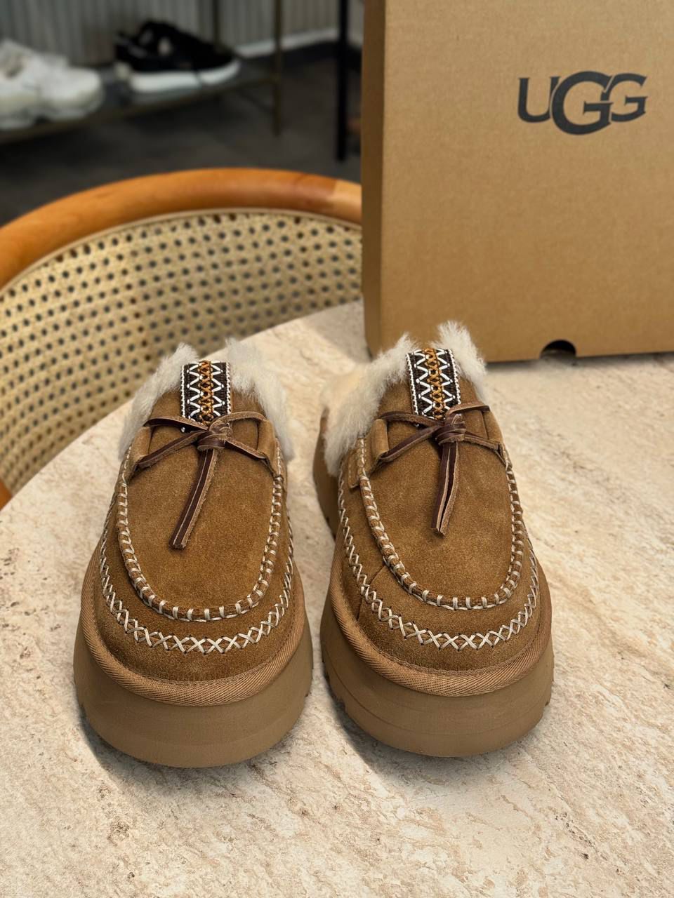 UGG DİSQUETTE ALPINE SLİPPER  İMPORTED ( Dar Kalıp )