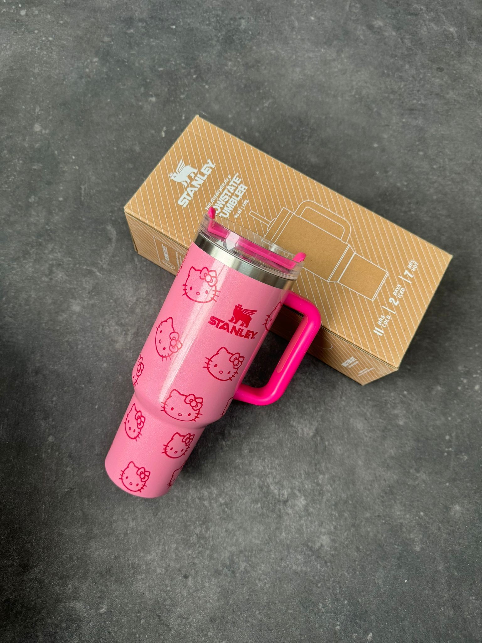 Stanley Termos 1.18L "Hello Kitty"