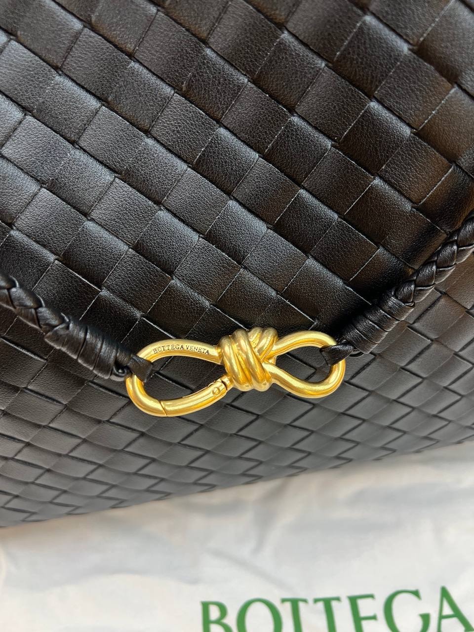 Bottega Veneta Andiamo 42x35 ( Premium )