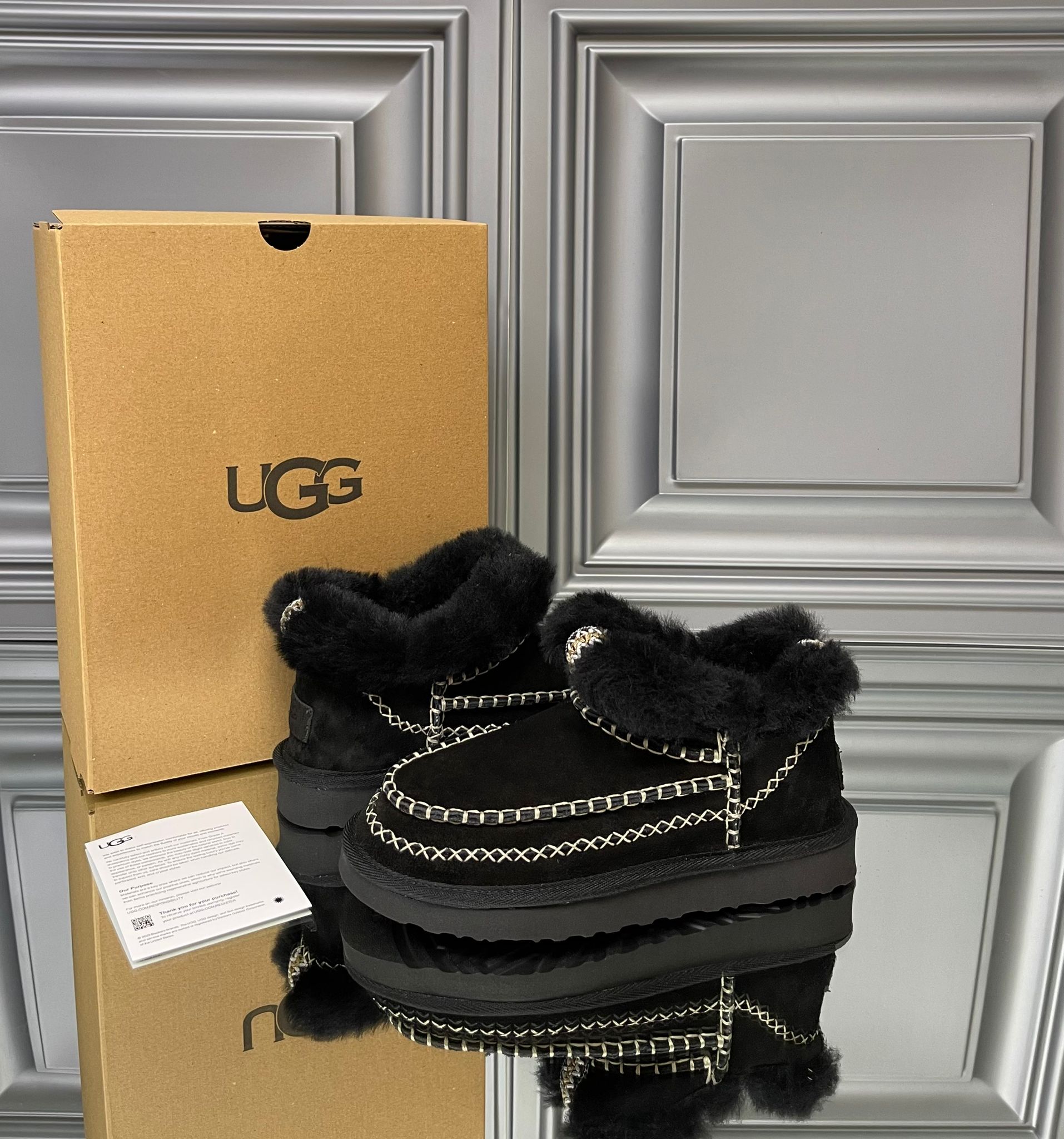 U.G.G W Classic Ultra Mini Alpine Black ( Dar Kalıp )