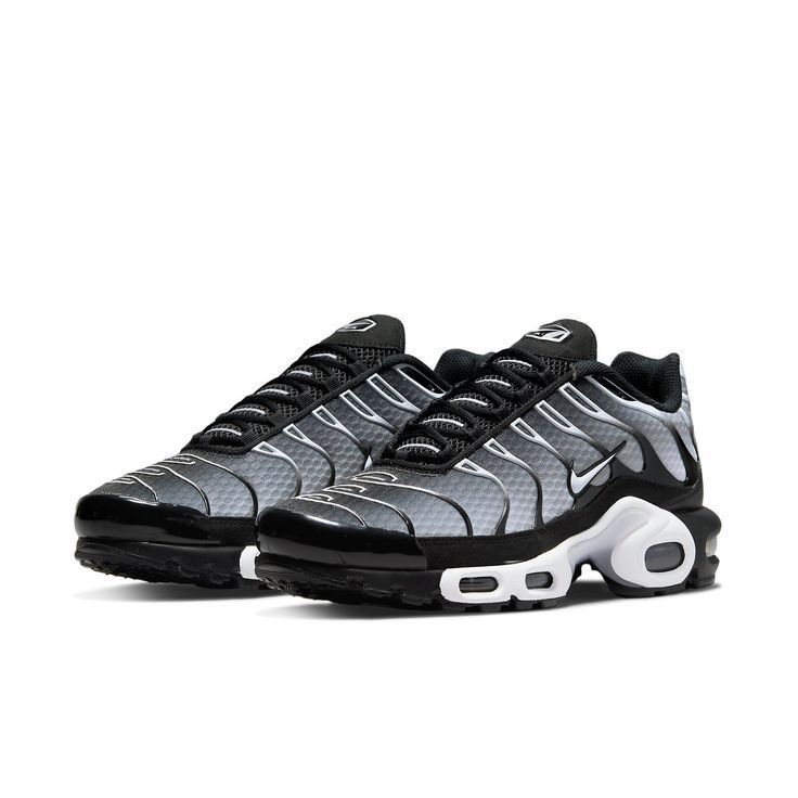 靴 Nike Air Max Plus Black/Mt Foam-Sk Grey Nike Air Max Plus Black Grey