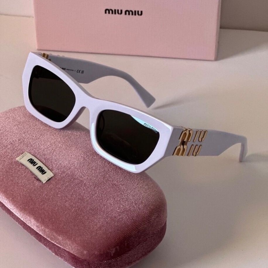 Miu Miu White ( premium )