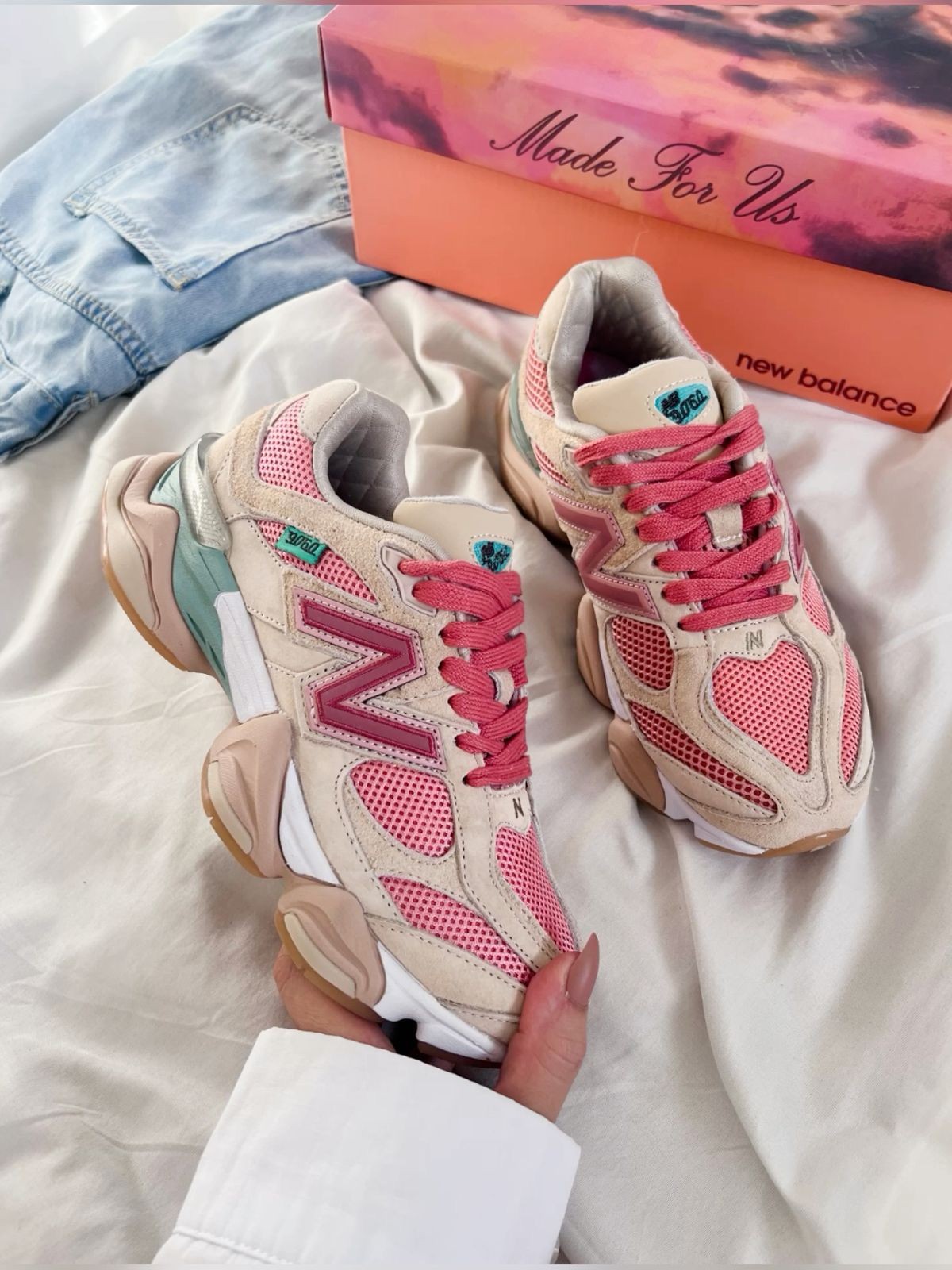 New Balance 9060 Beige Pink