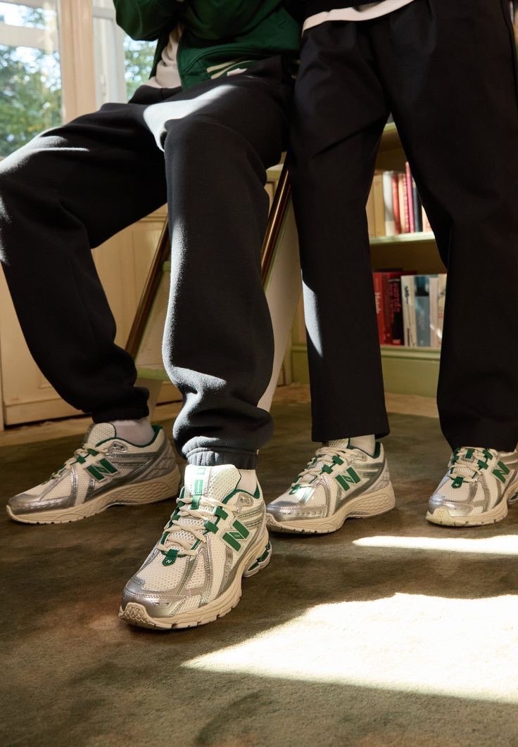 New Balance 740 Green Silver