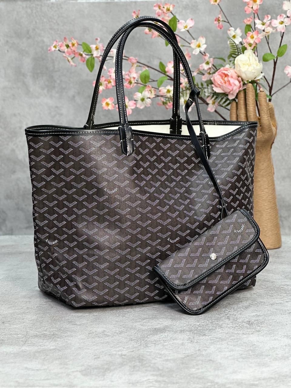 G.oyard Saint Louis GM Black 35x30cm 