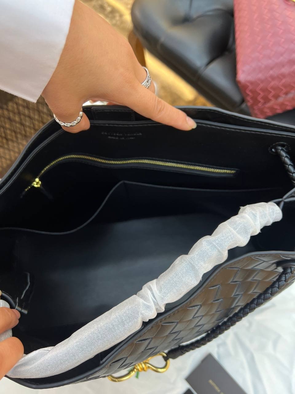 Bottega Veneta Andiamo 42x35 ( Premium )