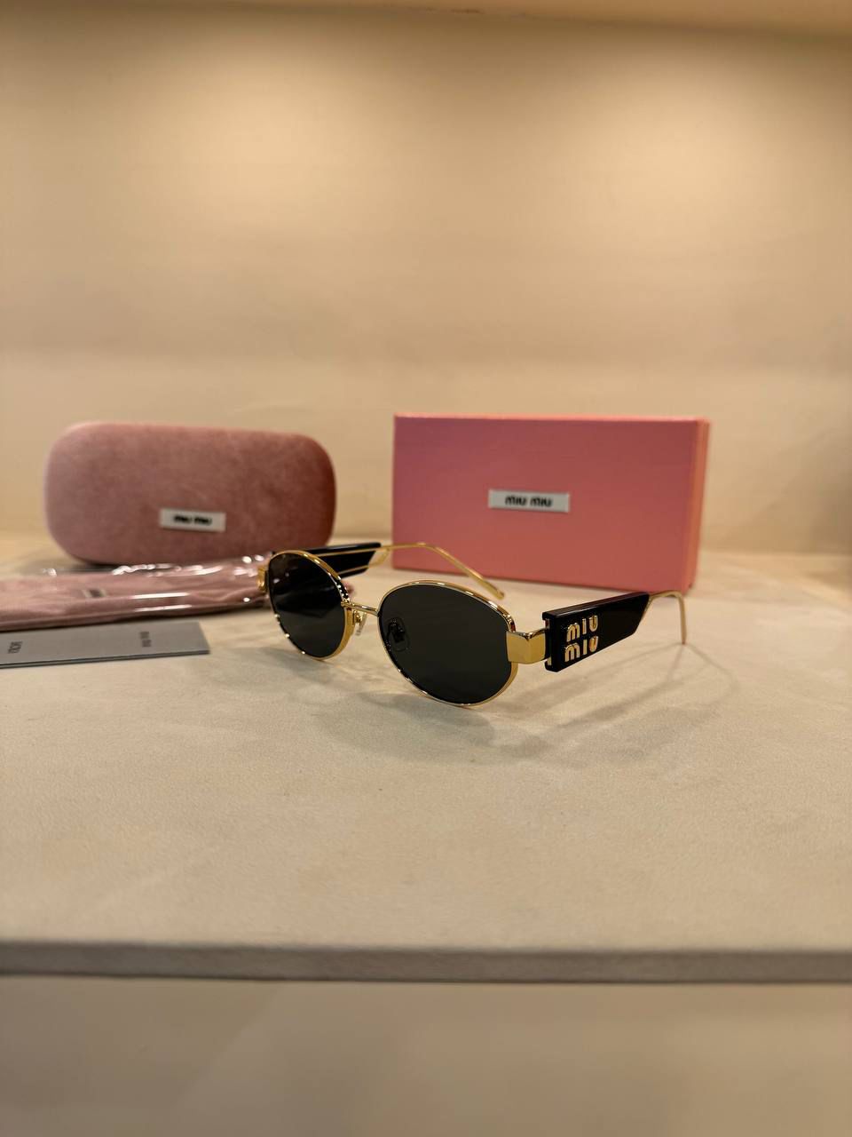 Miu Miu 2025 Oval ( Original ) - Siyah