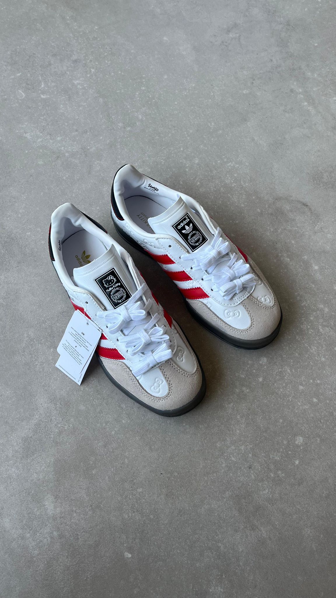 Adidas Gazelle Hello Kitty