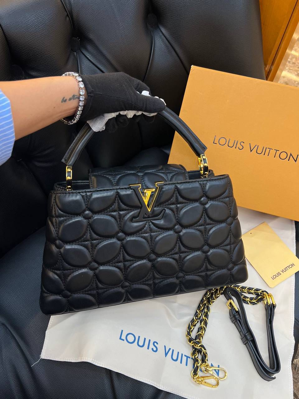 LV Capucines Black ( Original )