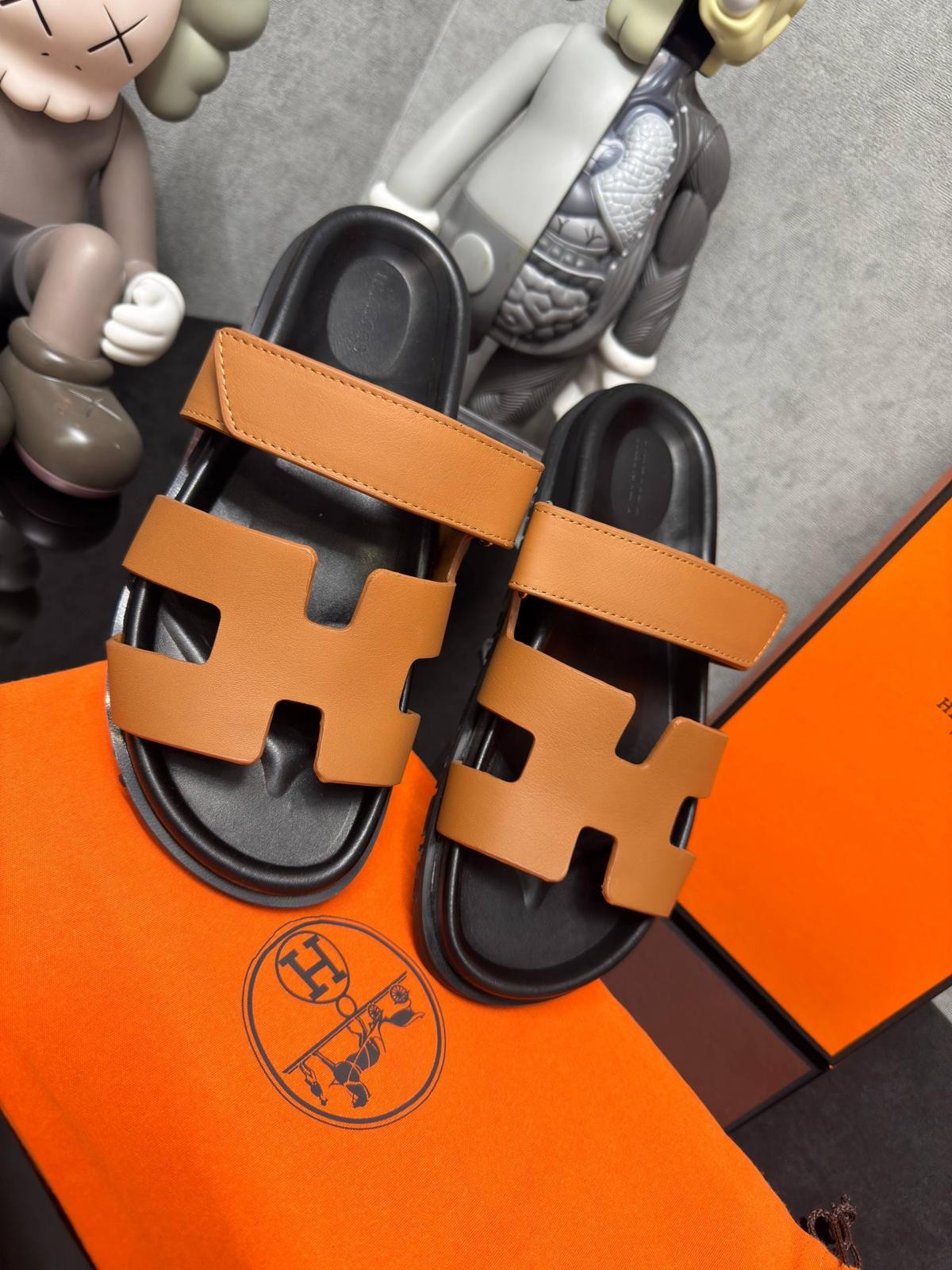 Hermes Slippers Chypre Sandals - Taba