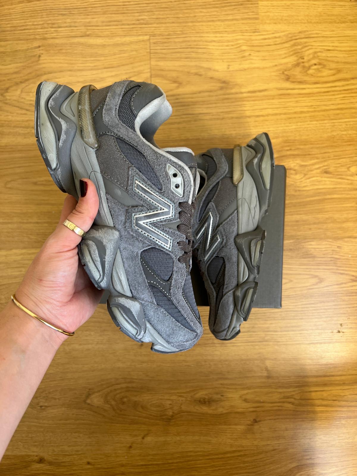 New Balance 9060 Füme New ( Dar Kalıp )