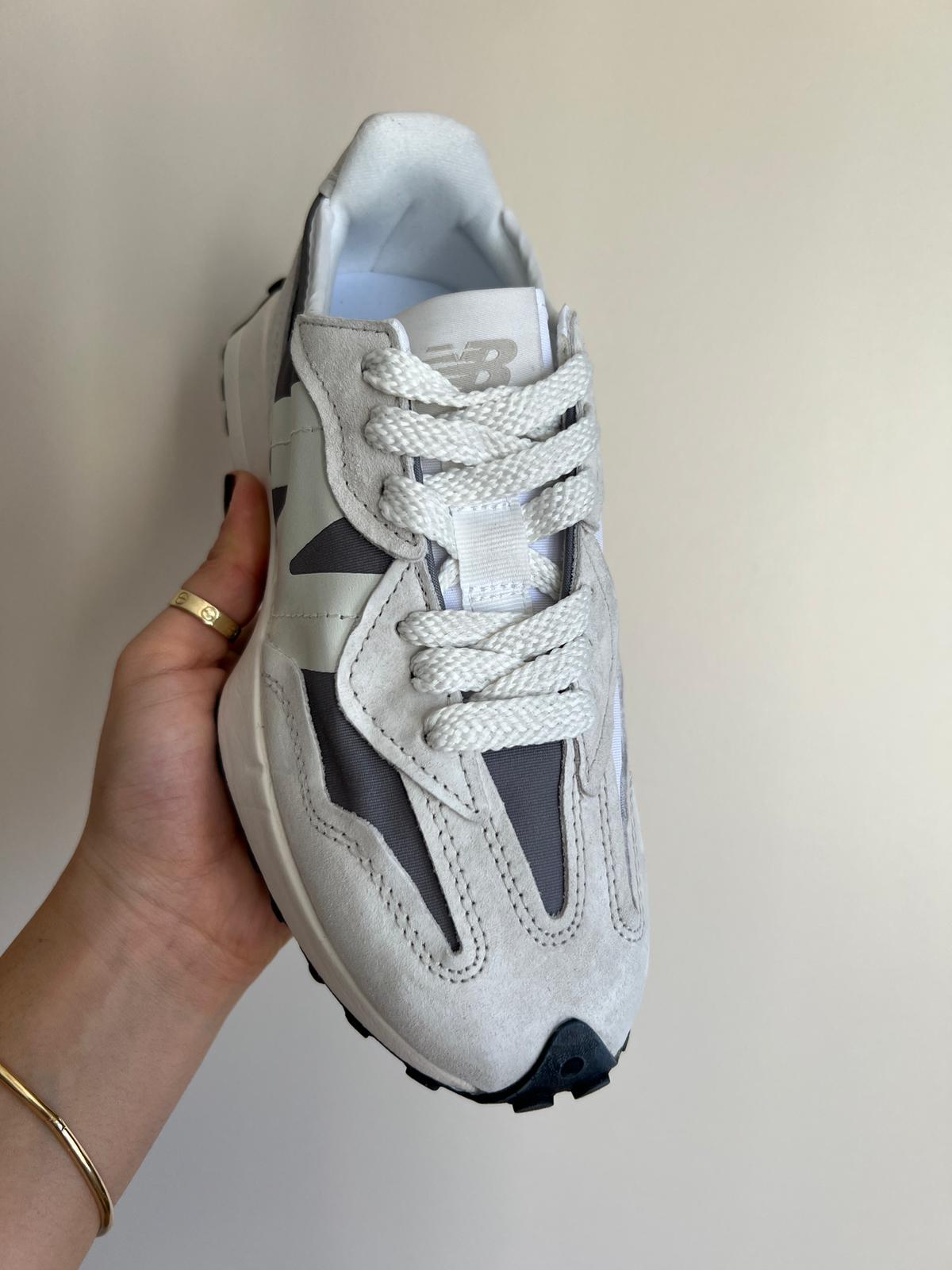 New Balance 327 Cream 