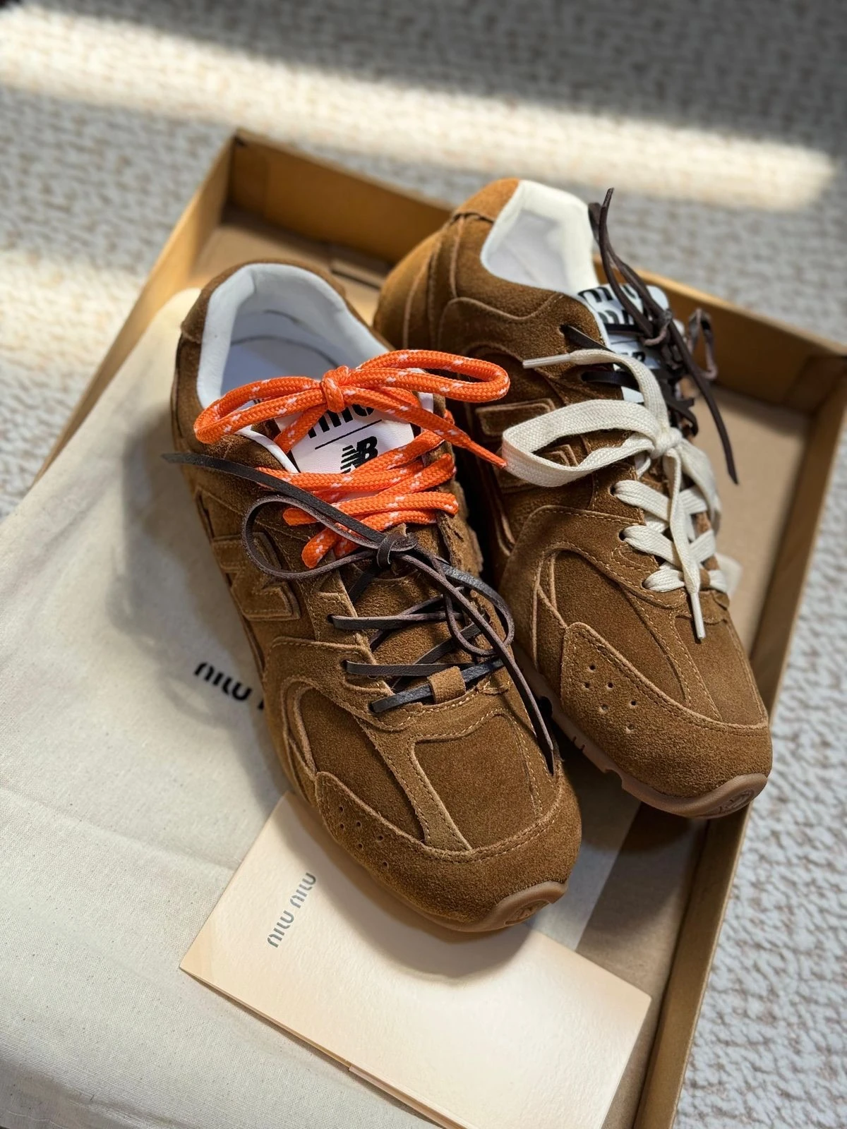 Miu Miu × New Balance スニーカー Brown 27 New Balance x Miu Miu Brown ( Dar Kalıp )