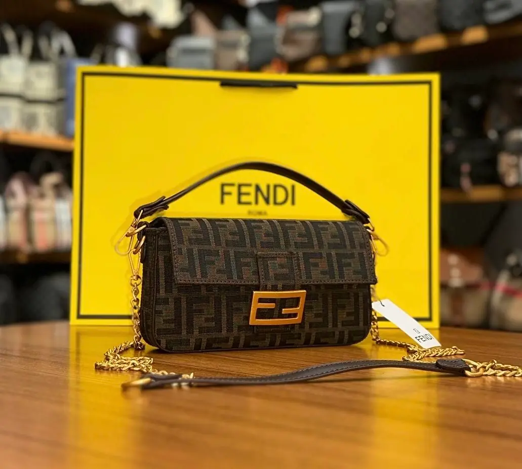 FENDI手提げバッグ FENDI】送料・関税込☆ミニトートバッグクロスバック (FENDI/トート