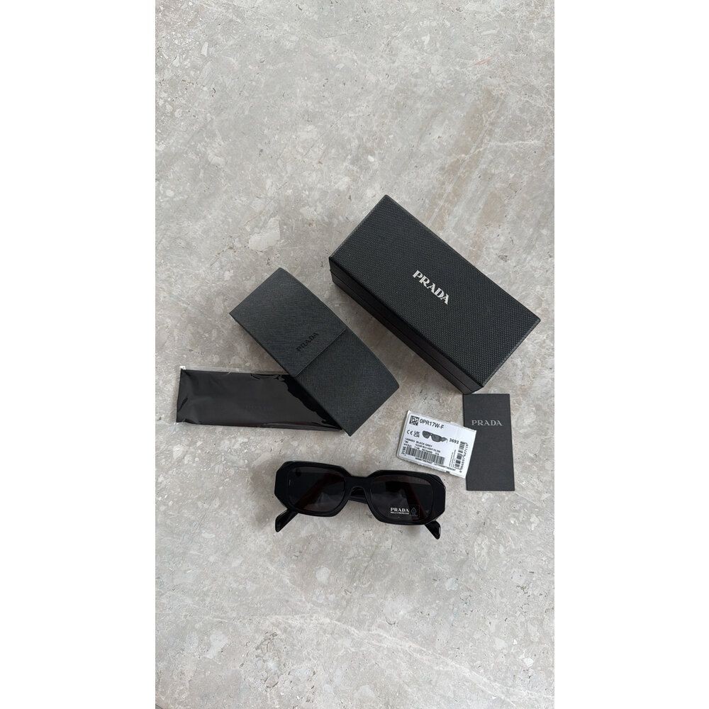 Prada Black ( premium )