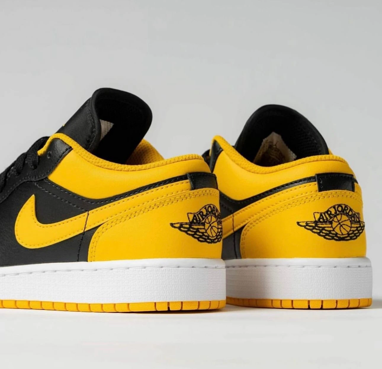 Air Jordan 1 Low Yellow Ochre 