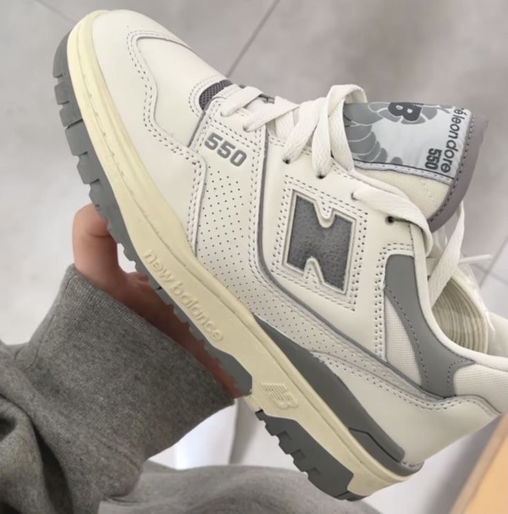 New Balance 550 Grey