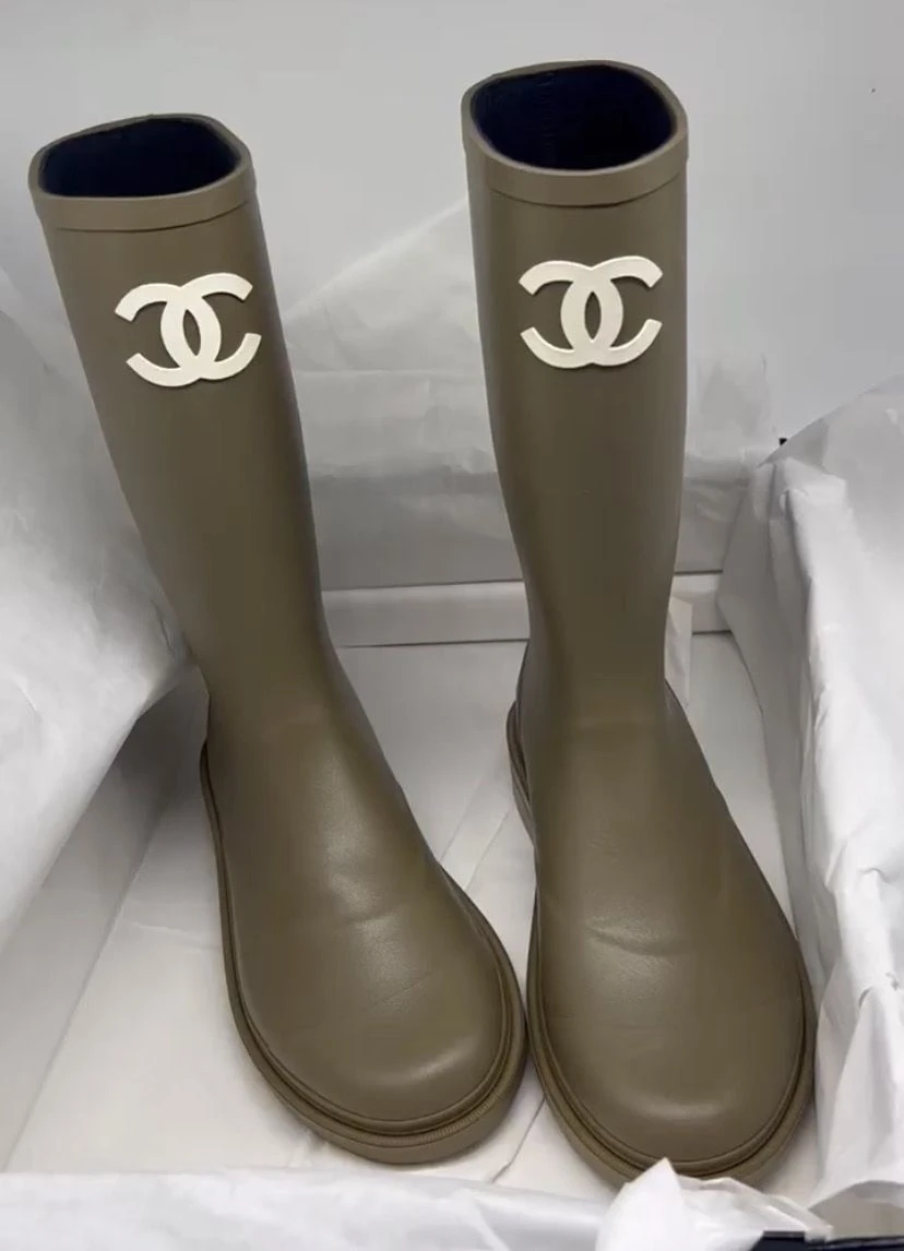 Chanel Boot Khaki 