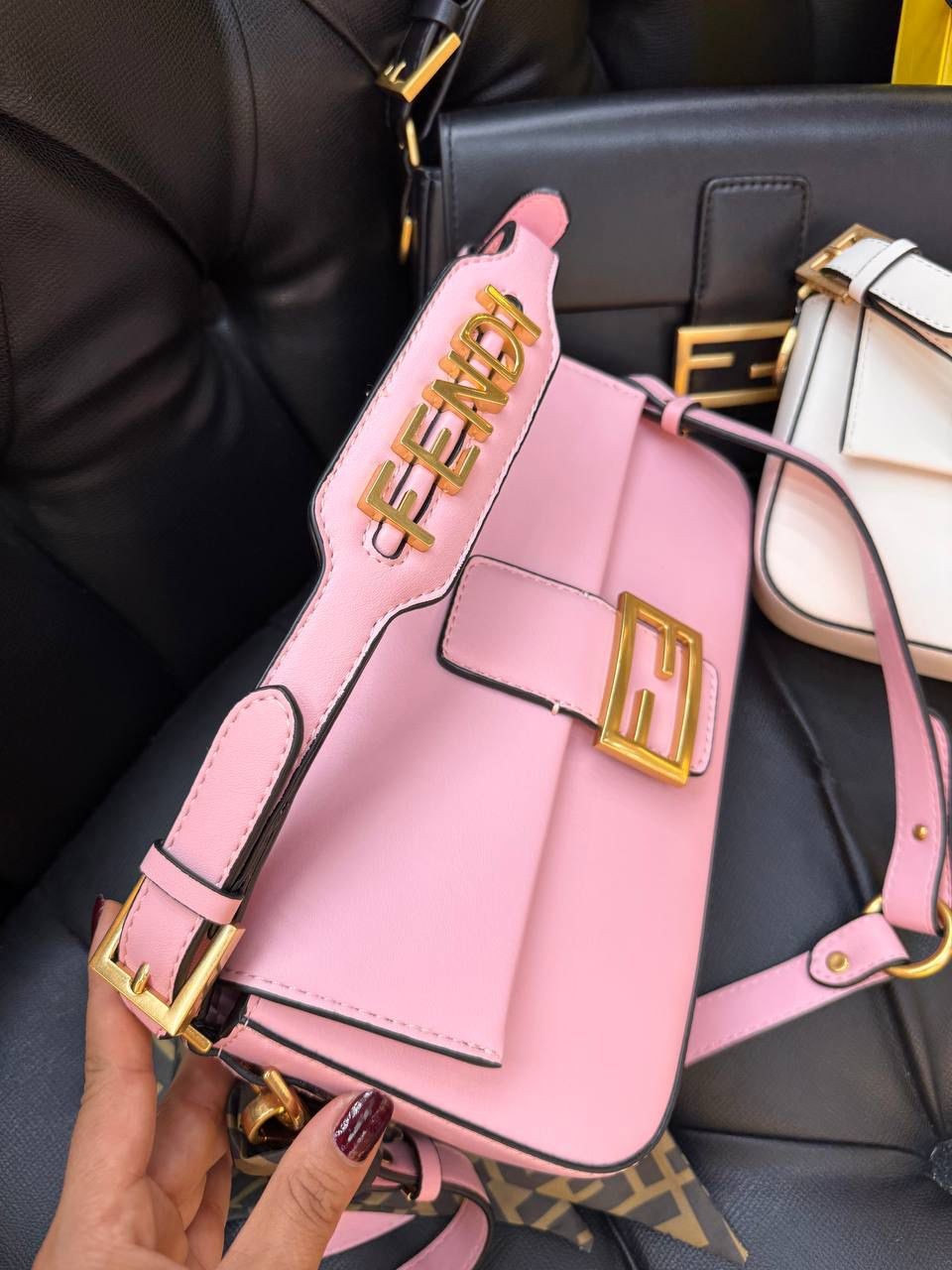 Fendi Baguette Chain Bag ( Premium )