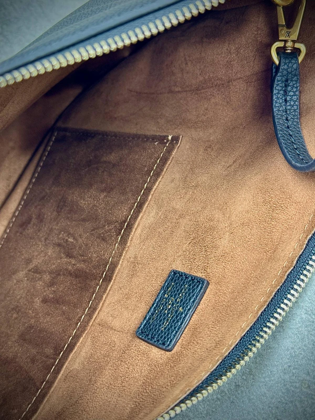 LV  Low Key Cookie MM Black