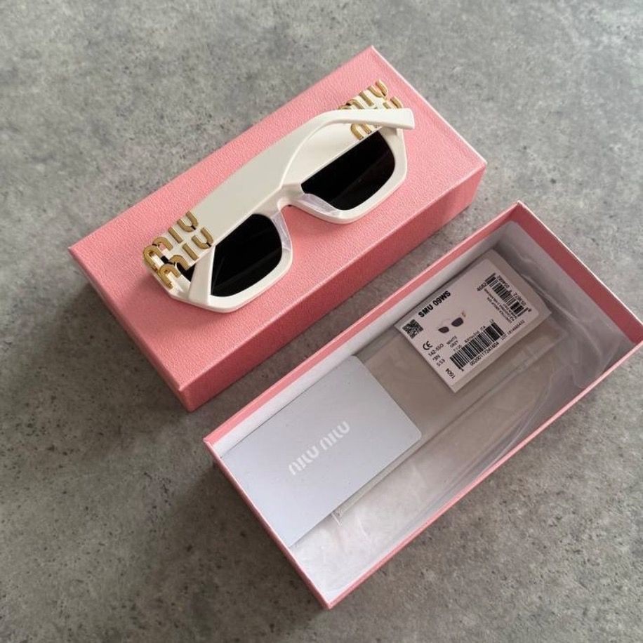 Miu Miu White ( premium )