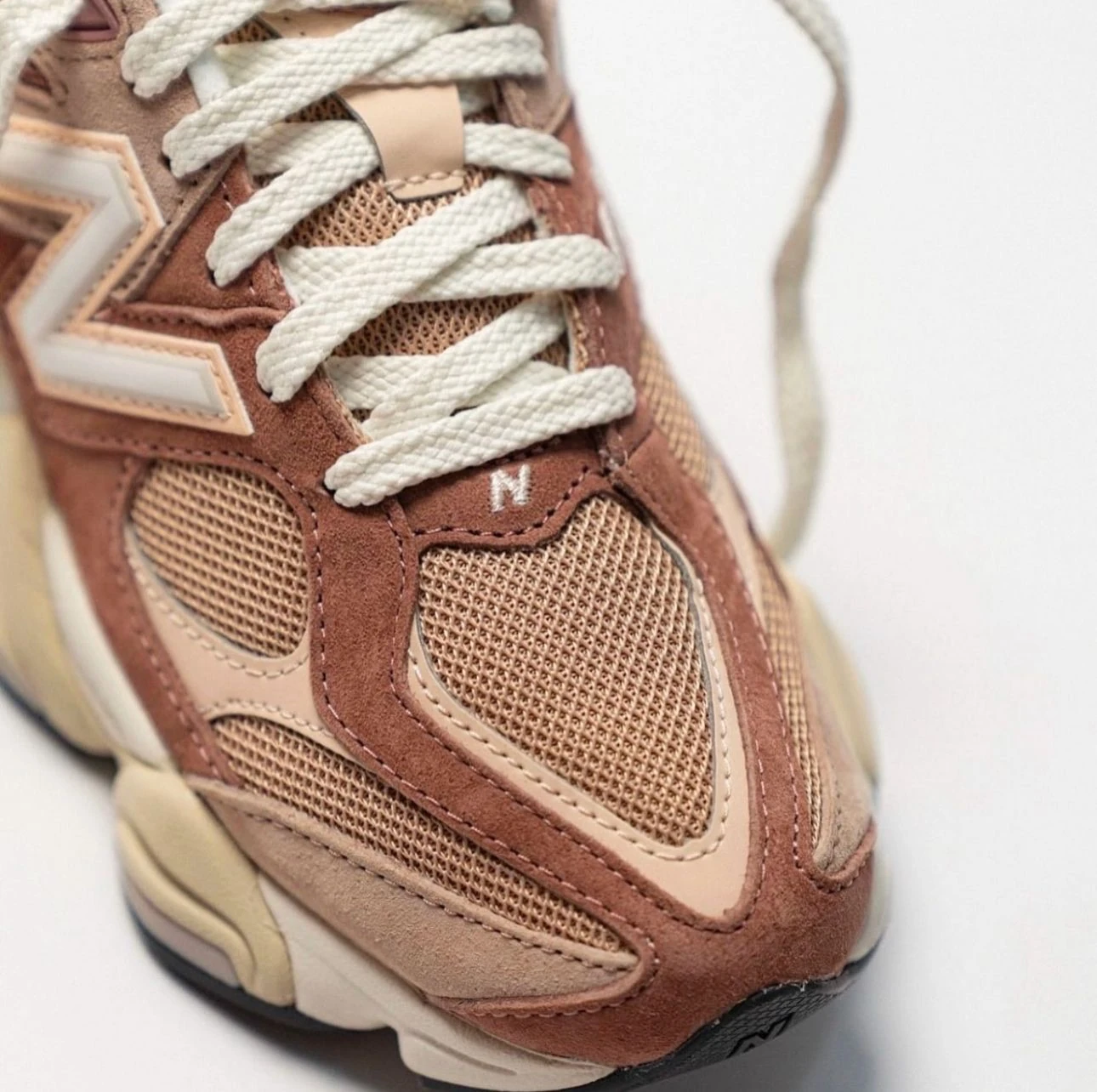 New Balance 9060 Sparrow Flat Taupe 