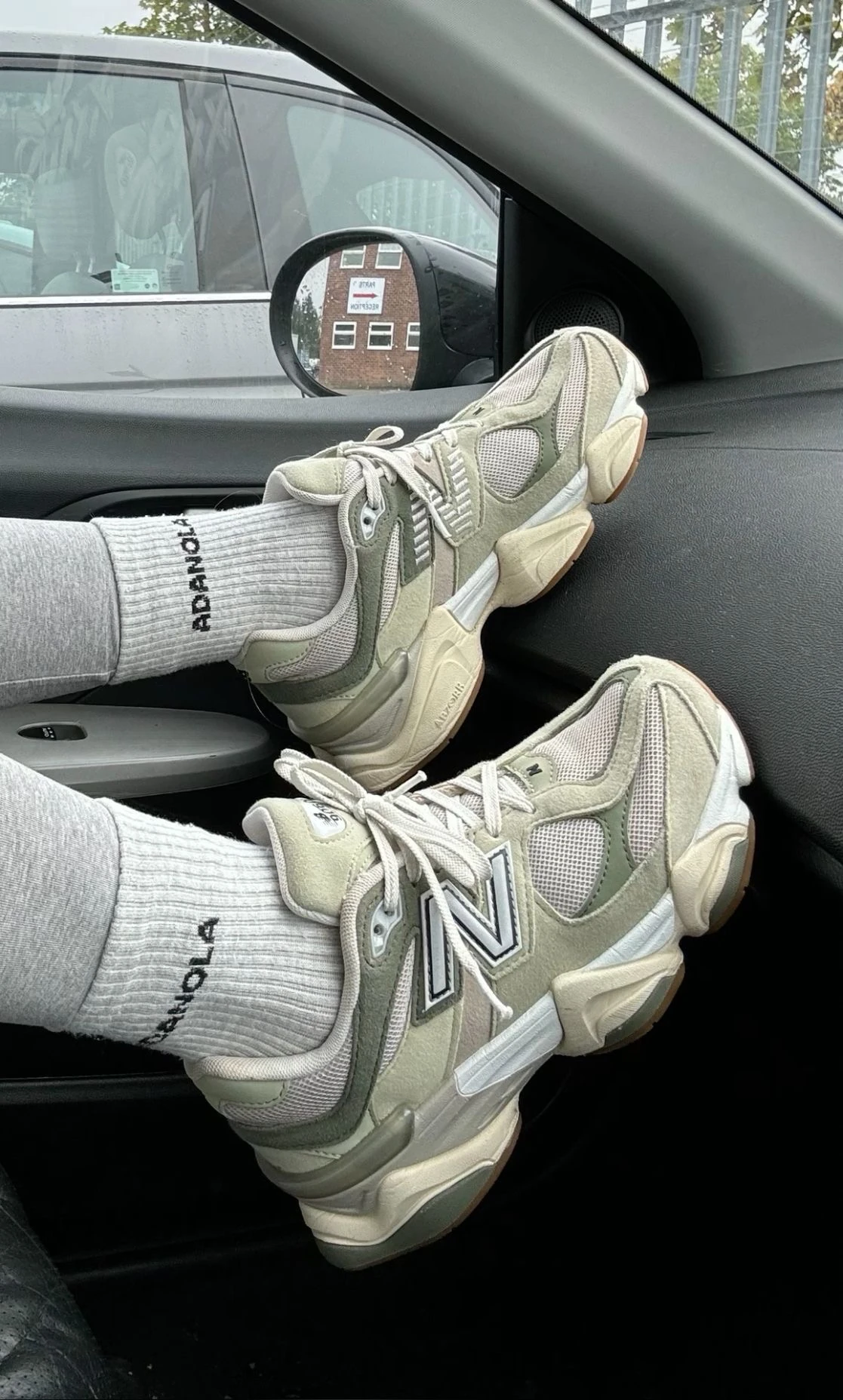 New Balance 9060 Khaki (Dar Kalıp)