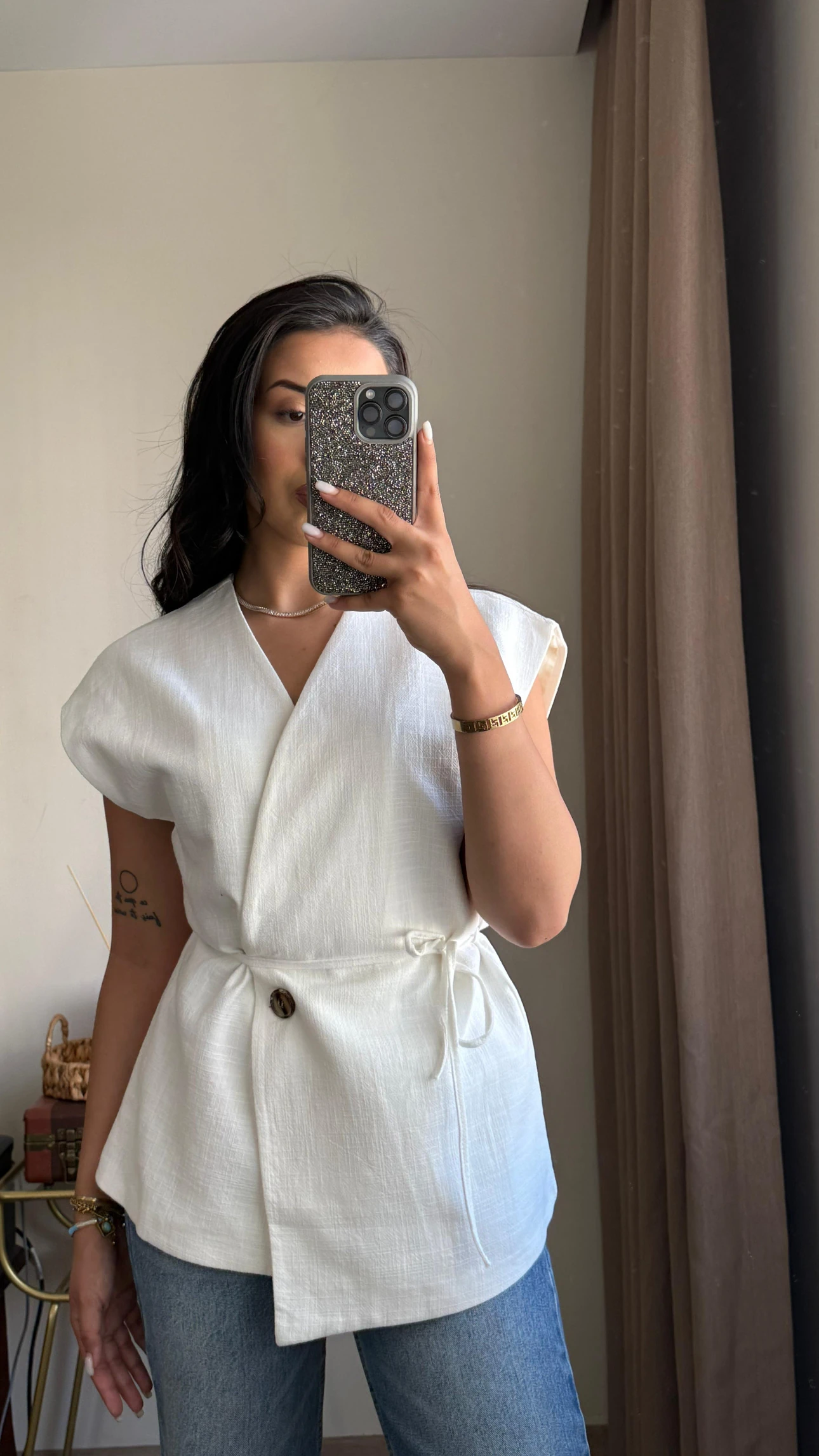 Beyaz Bağlama Detaylı Yelek 