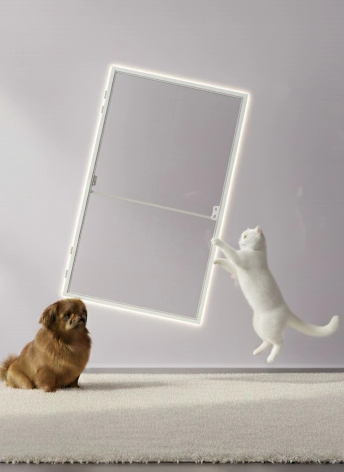 PawSafe Menteşeli Kapı Sineklik Sistemi – Kedi Dostu | Palace Aluminium