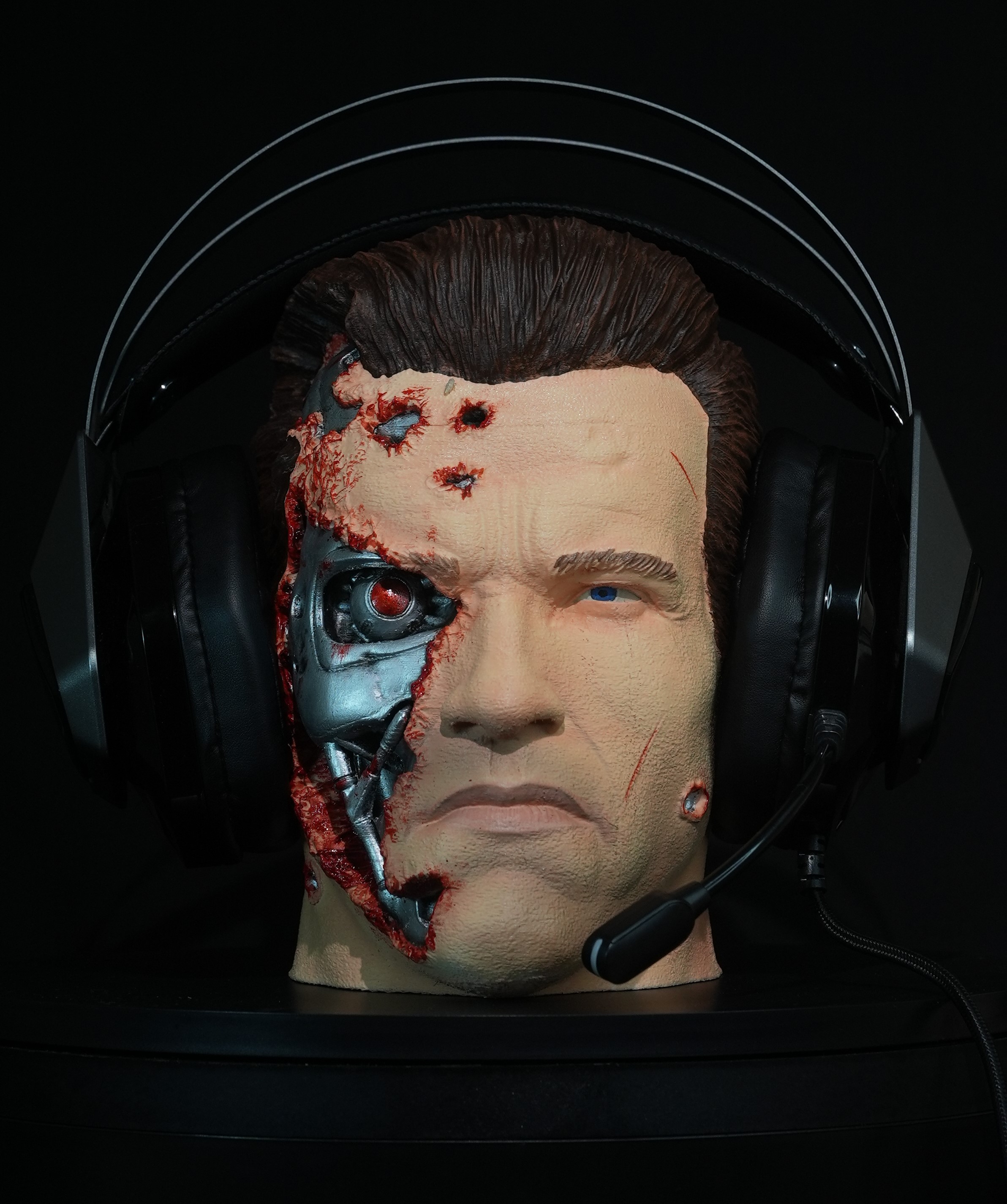 Terminatör T-800 Kulaklık Standı 