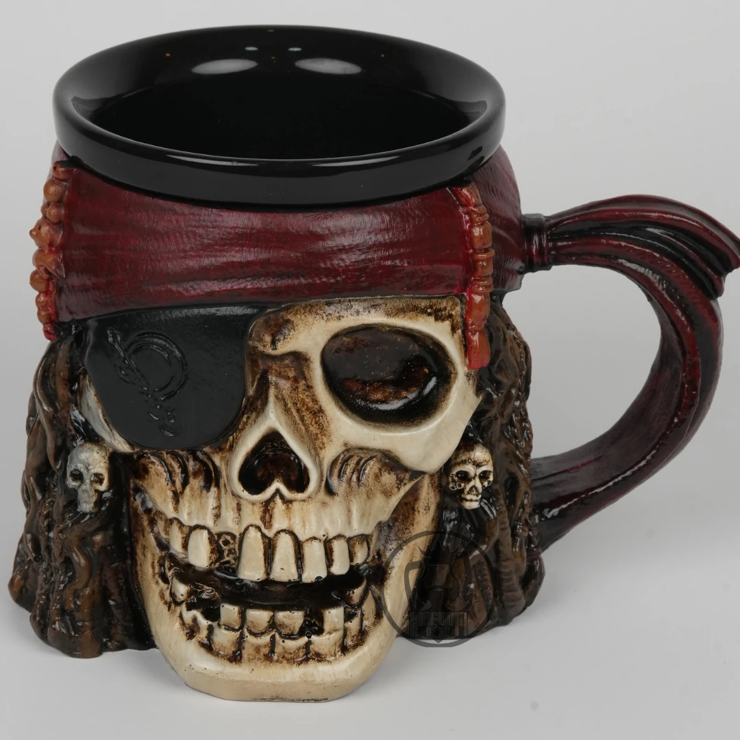 Korsan Temalı Seramik Kupa