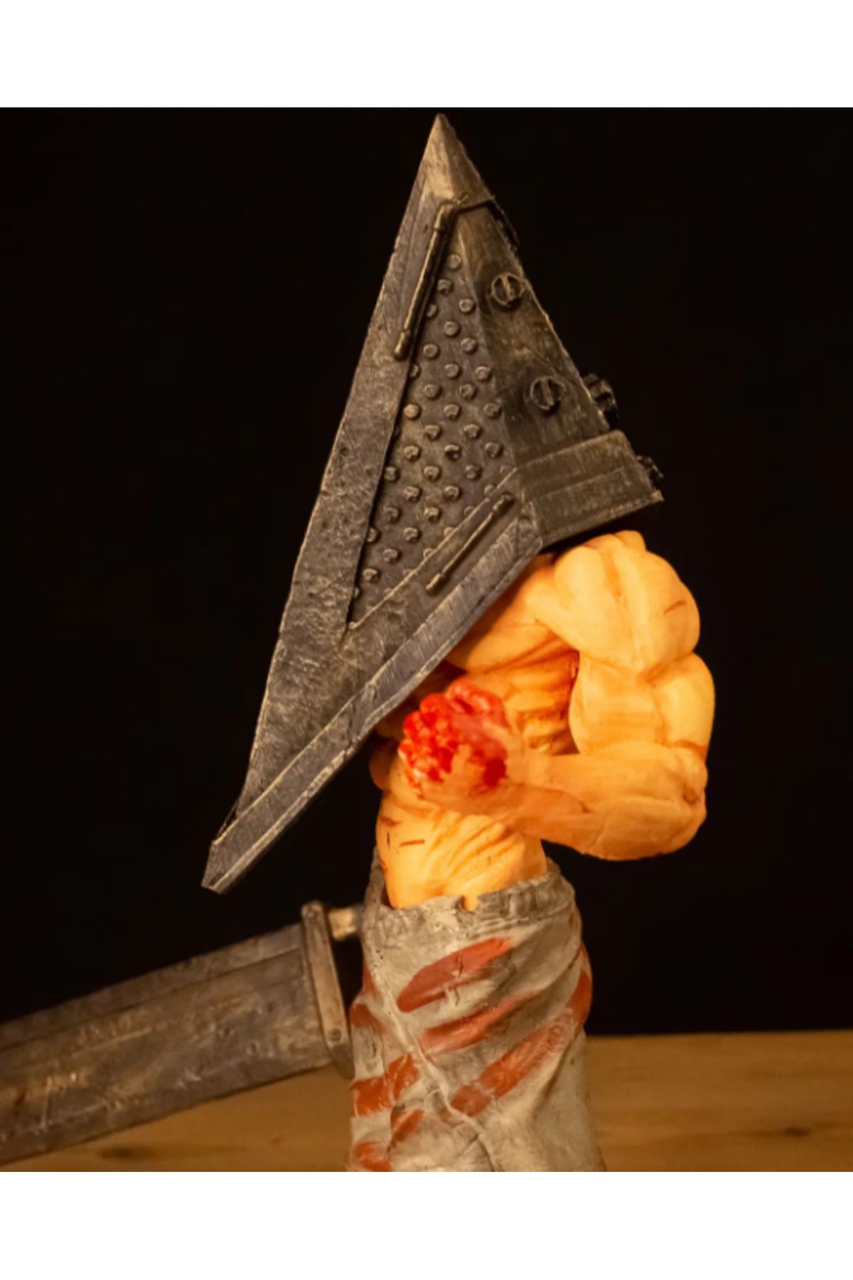 Pyramid Head Figür, Silent Hill 2 Heykel, Büyük Boy Figür, Piramit Kafa