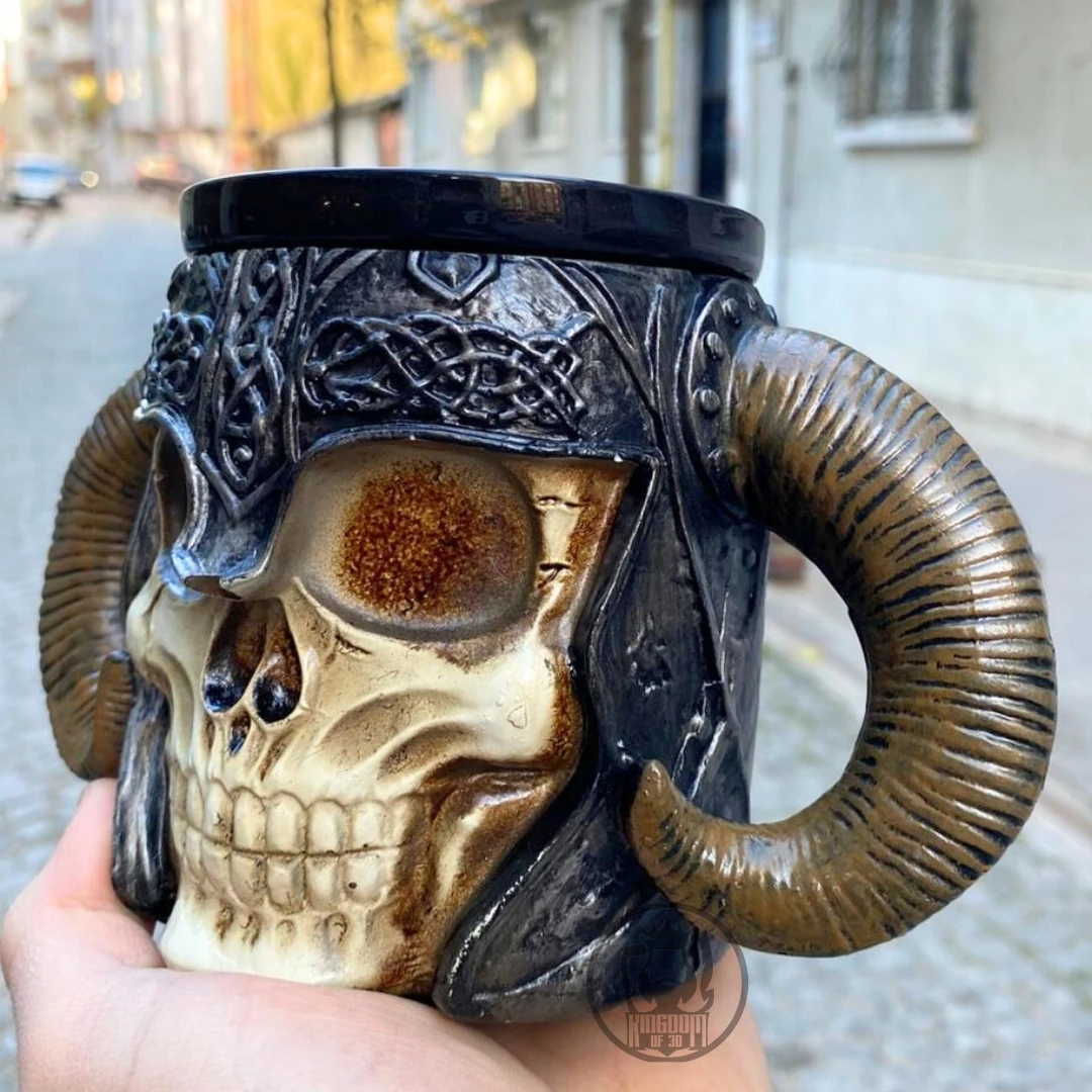 Boynuzlu İskelet Kupa